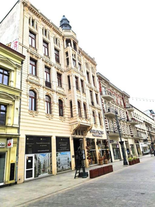 Gold City Point Piotrkowska 37 Лодзь Экстерьер фото